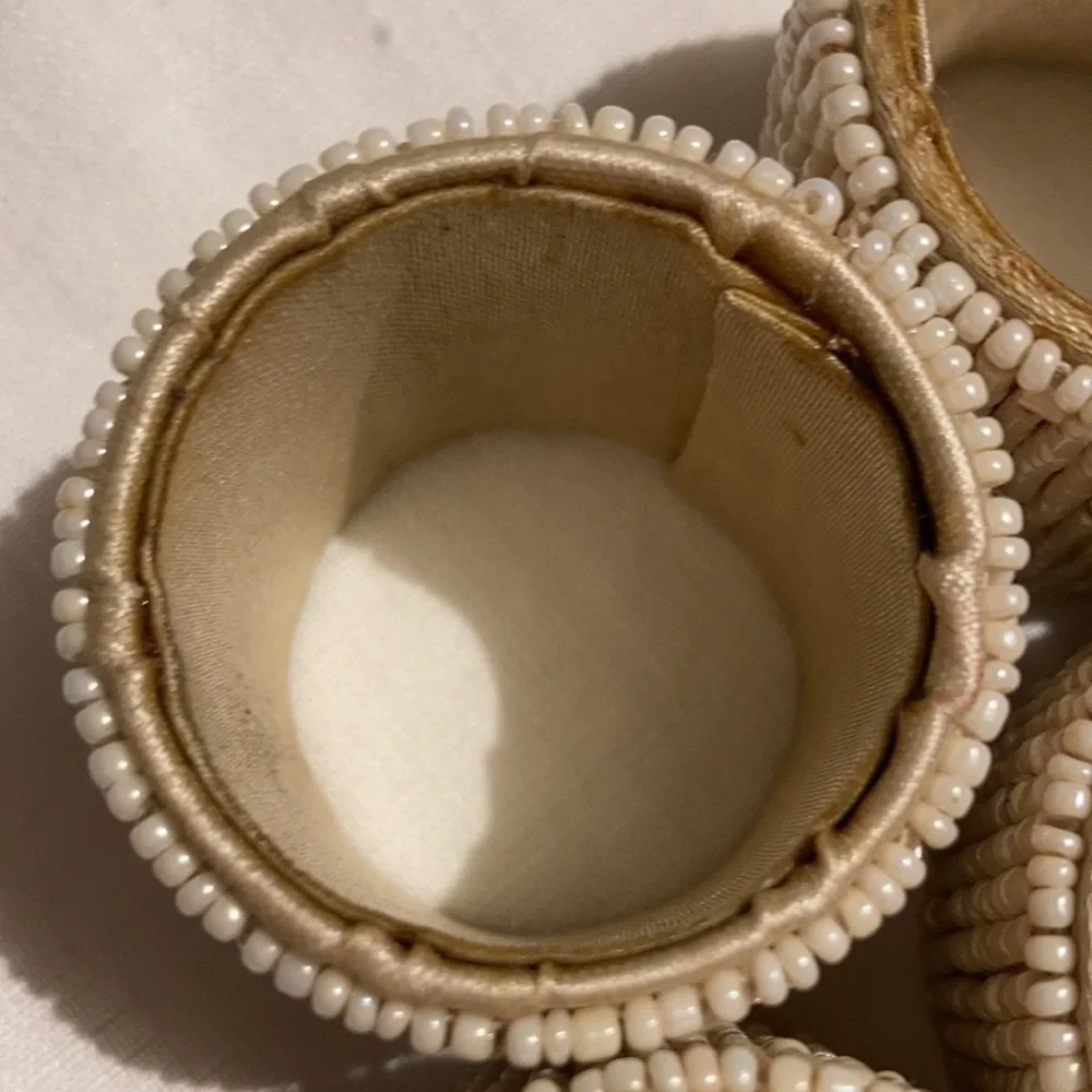 Beaded napkin rings (6)ivory cream classic